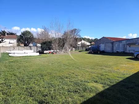 vente terrain 880 m² à la barre-de-monts (85550)  185 600 €