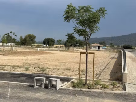 vente terrain 327 m² à peyrolles-en-provence (13860)  162 000 €