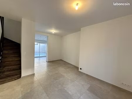 maison 4 pièces 77 m²