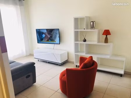 t2 meublé sainte clotilde