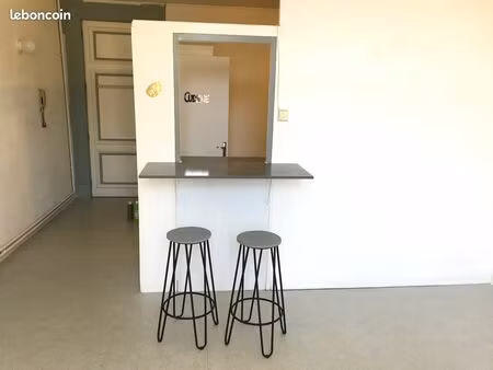 superbe t2 securise par video surveillance avec parking prive