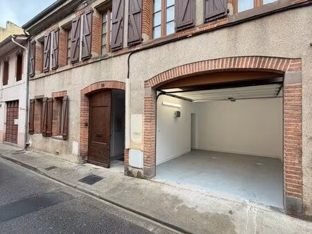 garage fermé centre ville d’albi - 20m2