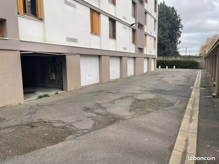 location box eaubonne