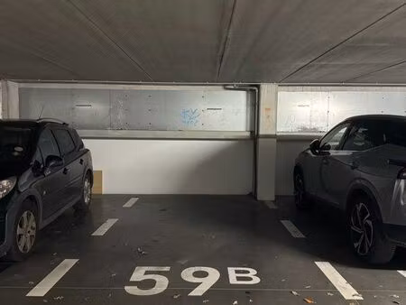 parking des machines île de nantes location une place