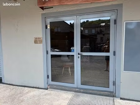 à louer – local professionnel à souillac