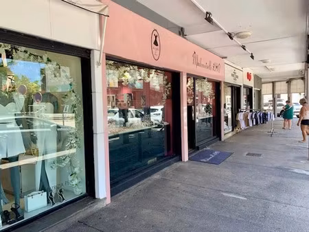 vente locaux professionnels à saint gilles les bains (97434)  63 000 €
