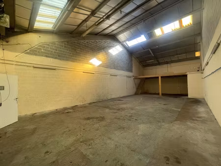 vente locaux professionnels 137 m² à wattrelos (59150)  69 000 €