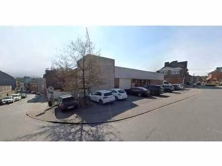 surface commerciale dans le centre de flawinne
