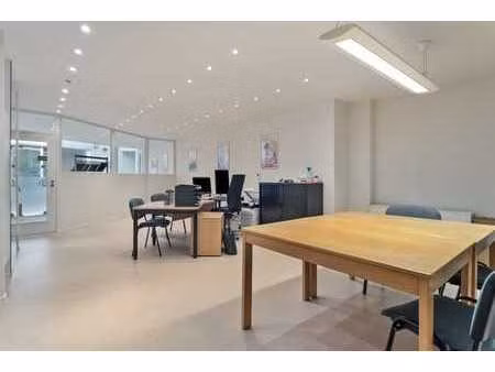 bureau prêt à emménager dans le centre de waregem