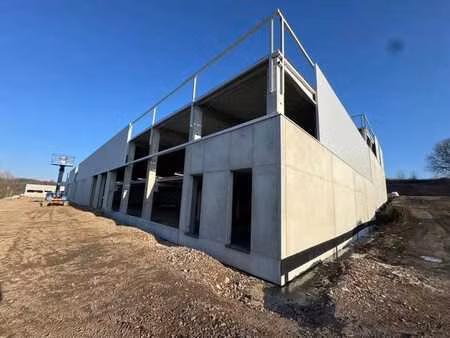 cellules pme de 400m2 avec hauteur de min 6m