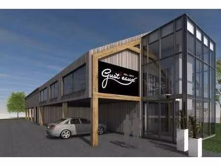 potentieel eigendom met project mogelijkheden gelegen aan...