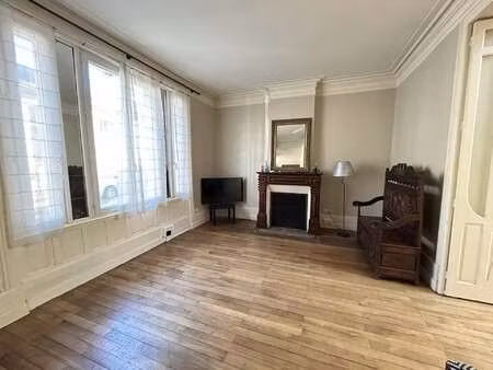 vente maison à bressuire (79300) : à vendre / 149m² bressuire