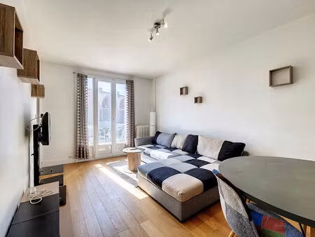 a louer à aurillac  appartement 2 pièces meublé avec cave