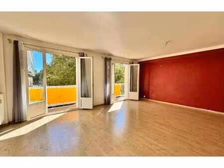 appartement 4 chambres avec balcon