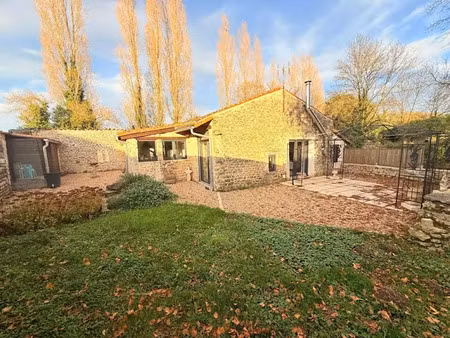 vente maison 2 pièces 57 m² à bernay-saint-martin (17330)  139 000 €