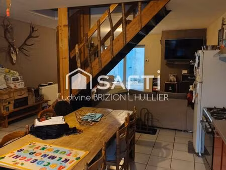 maison 2 chambres  cuisine ouverte sur séjour