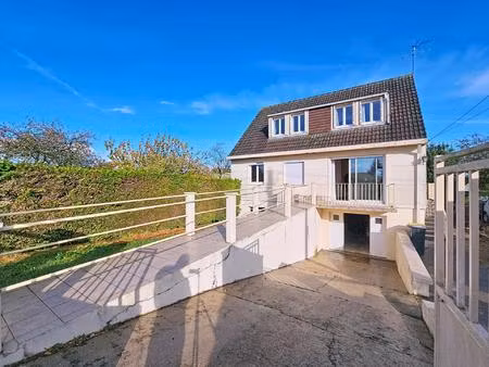 maison 6 pièces avec garage et sous-sol proche longueville