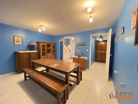 maison de ville avec cour