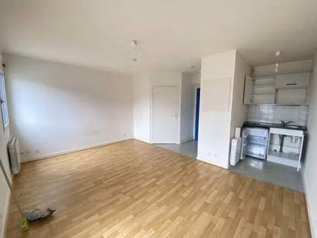 location appartement t1 à noyal-sur-vilaine (35530) : à louer t1 / 23m² noyal-sur-vilaine