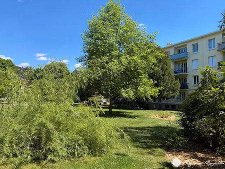 location appartement 3 pièces 75.6 m² à saint-germain-en-laye (78100)  1 980 €