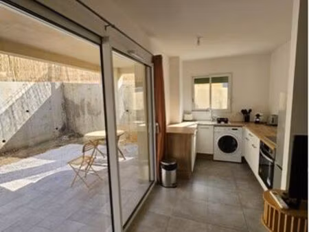 t2 avec jardin et terrasse à l’année