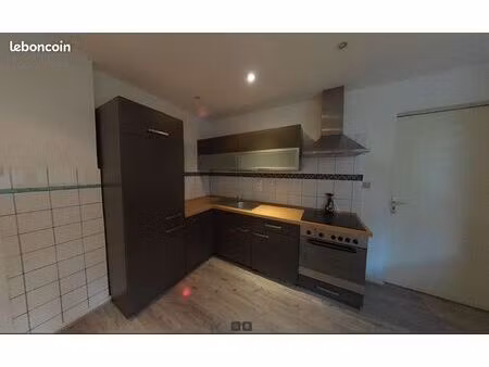 appartement t2 avec garage et jardin