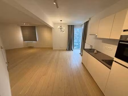 charmant studio à louer