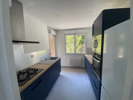 appartement saint auban 3 pièce(s) 57 m2 - garage