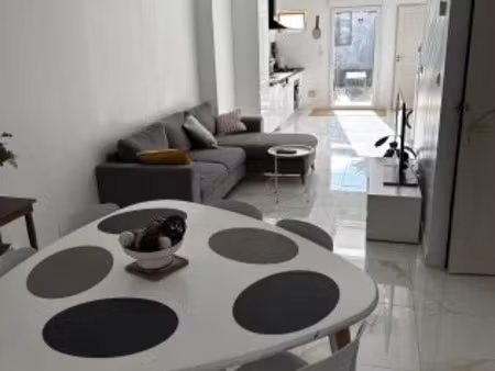 location meublée maison 4 pièces 90 m² à la madeleine (59110)  1 940 €