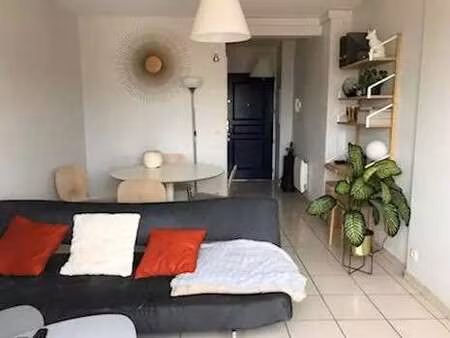 location appartement 2 pièces à bordeaux (33000) : à louer 2 pièces / 42m² bordeaux