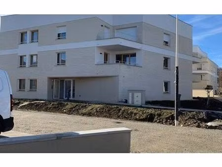 location appartement  m² t-2 à cornebarrieu  587 €