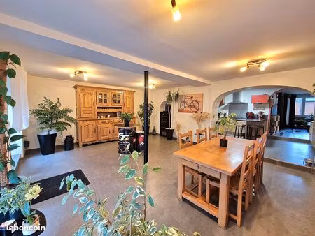 maison 7 pièces 173 m²