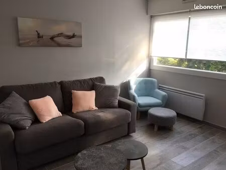 studio meublé excellent état