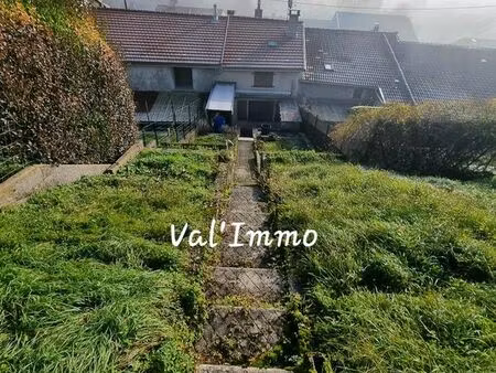 maison avec jardin clos et terrasse-saint urbain