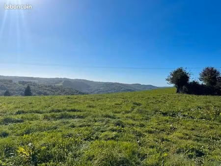 terrain 1 200 m² beynat