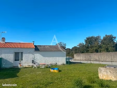 maison 2 pièces 27 m²