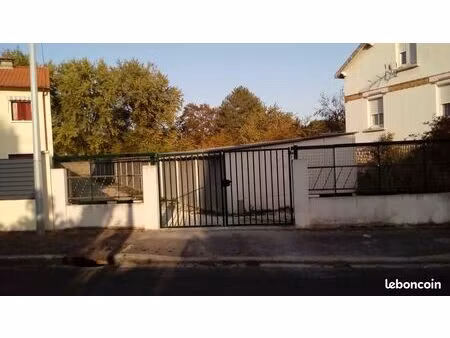 garage sécurisé rue jean moulin