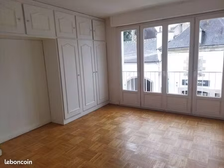 location t1 à rosporden (19140)