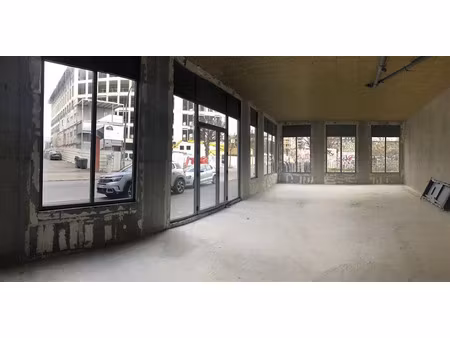 location locaux professionnels 106.68 m² à ivry-sur-seine (94200)  21 336 €