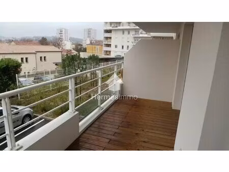 t2 - la seyne sur mer