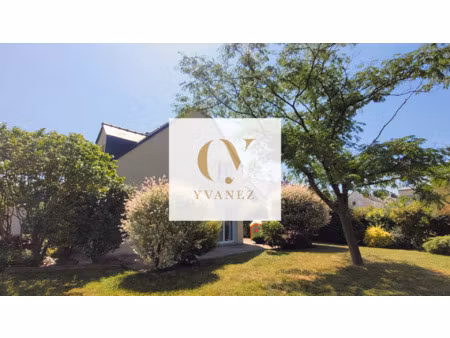 châteaugiron - quartier saint aubin du pavail : maison famil