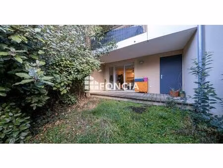 saubens: dans résidence de 2016 joli t3 traversant de plain-pied avec jardin