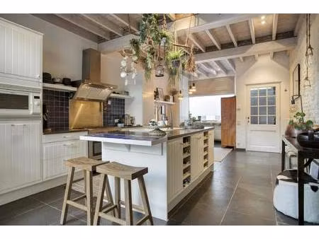 uniek gerenoveerde herenwoning in brugge met 3 slaapkamers