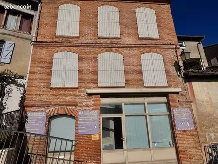 immeuble 9 pièces 239 m²