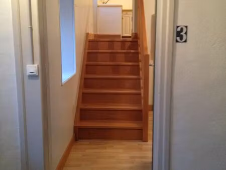 appart. t2  38m2  chomérac  rénové  calme 430 cc