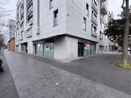 boutique d'angle - bibliothèque françois mitterrand - location pure