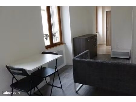 appartement meublé de 2 pièces en excellent état