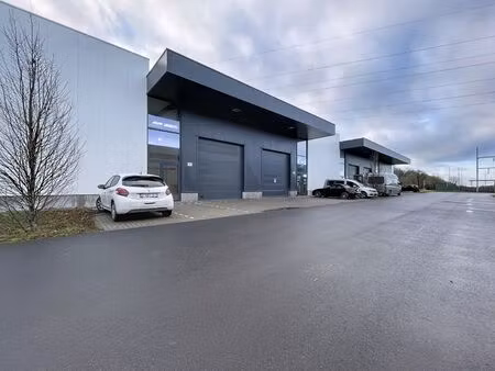 surface industrielle à louer à rue du polissou 38 achêne (vbd70516)
