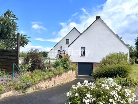 maison 8 pièces - 136 m²