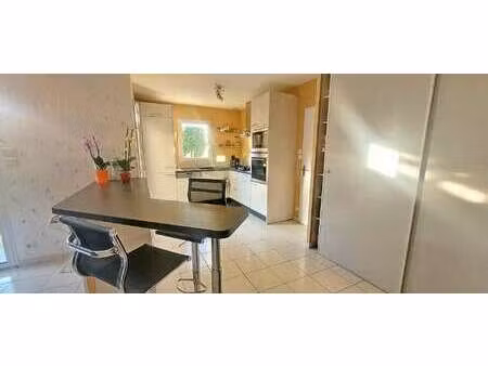 vente maison à saint-aubin-d'aubigné (35250) : à vendre / 93m² saint-aubin-d'aubigné